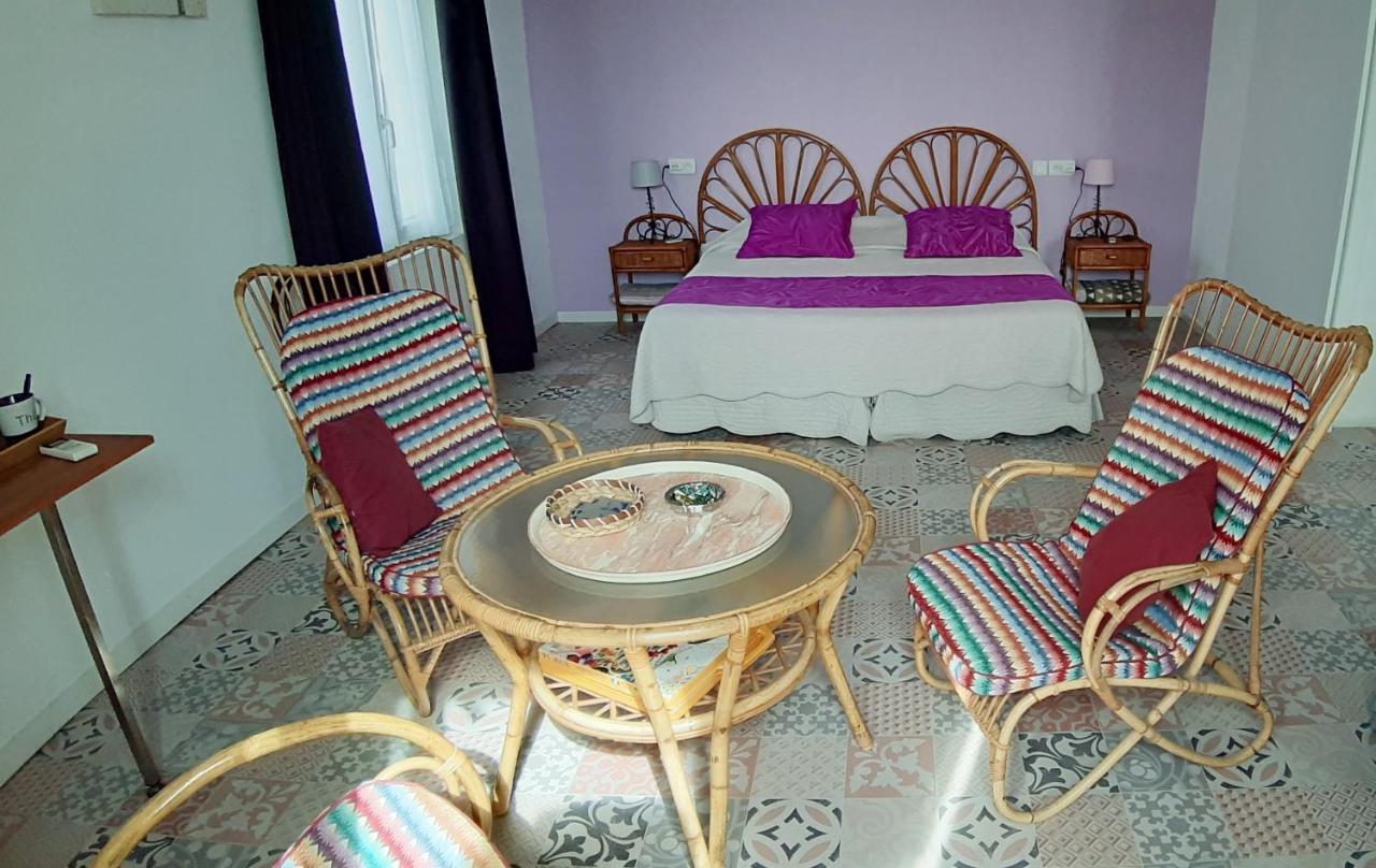 Chambre D'Hotes Du Mas Julianas แซงต์-โลรองต์-เดอ-ลา-ซาลองก์ ภายนอก รูปภาพ